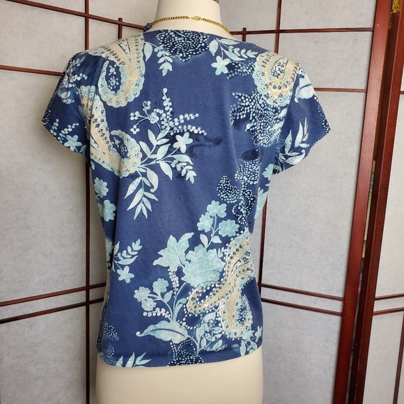 JH COLLECTABLES- Spring Wildflower Garden T-Shirt! - Picture 6 of 8